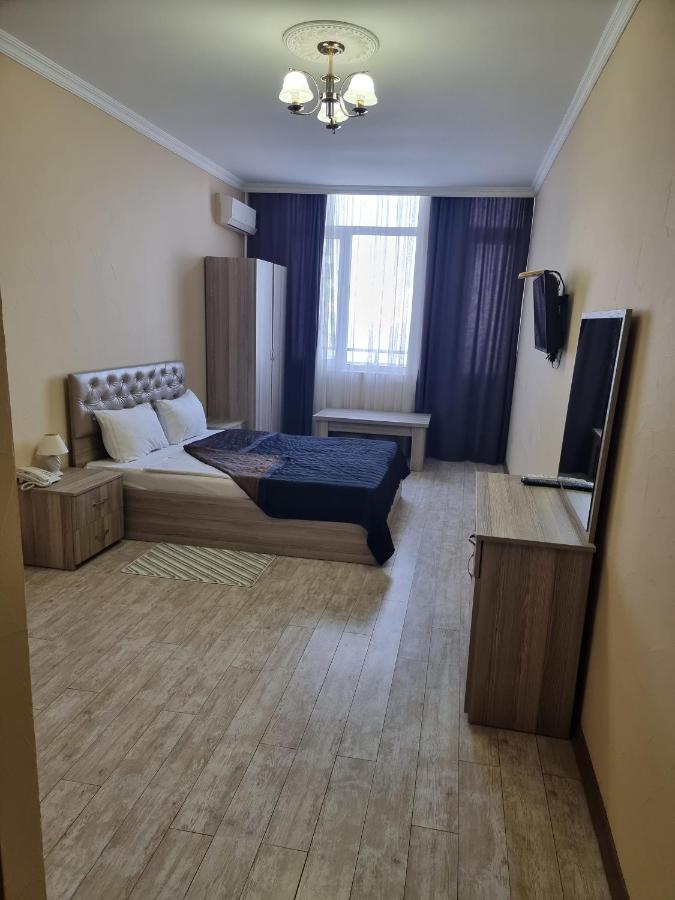 Darianna Batumi Hotel Exterior photo