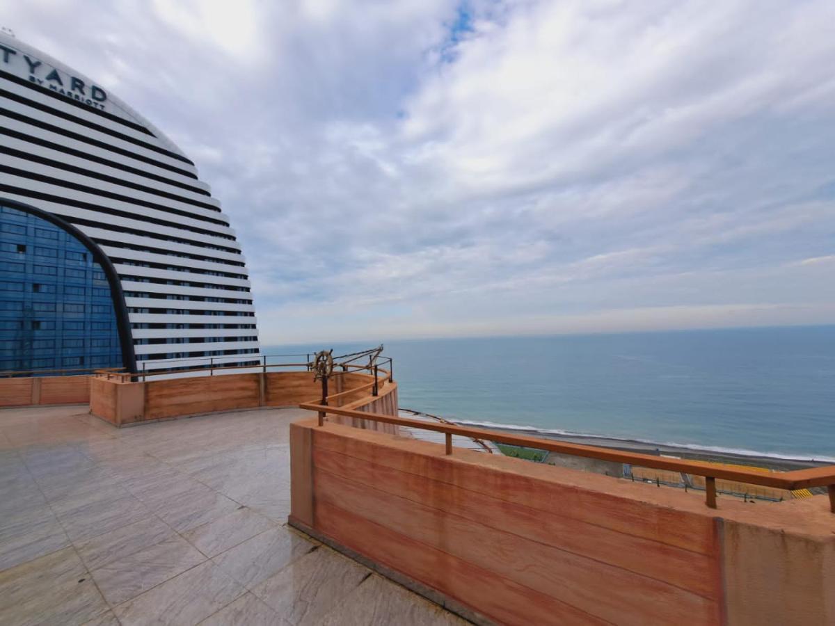 Darianna Batumi Hotel Exterior photo