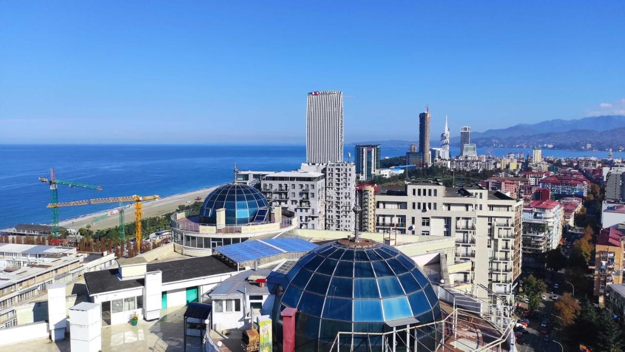 Darianna Batumi Hotel Exterior photo