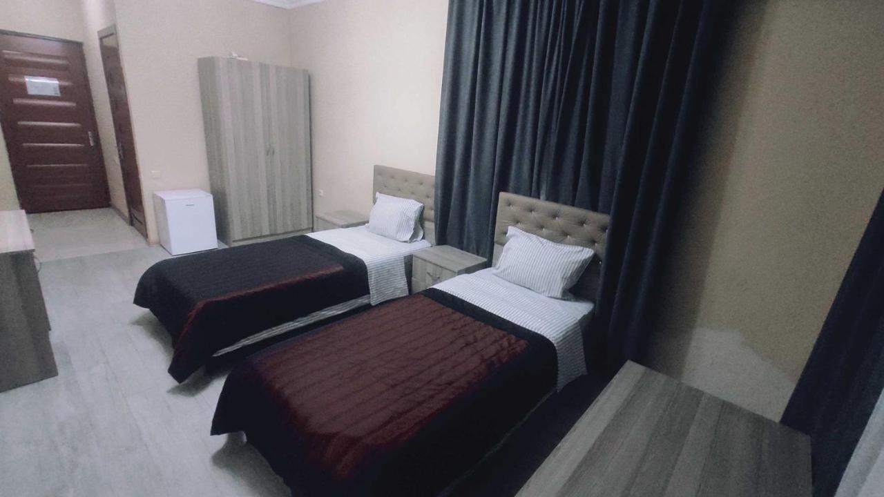 Darianna Batumi Hotel Exterior photo
