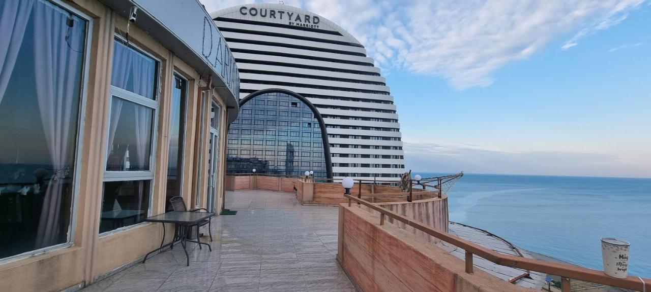 Darianna Batumi Hotel Exterior photo