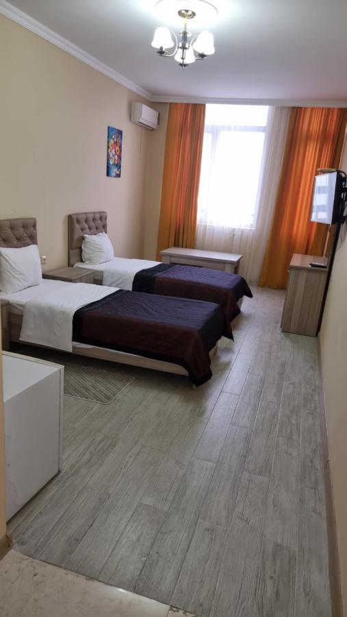 Darianna Batumi Hotel Exterior photo