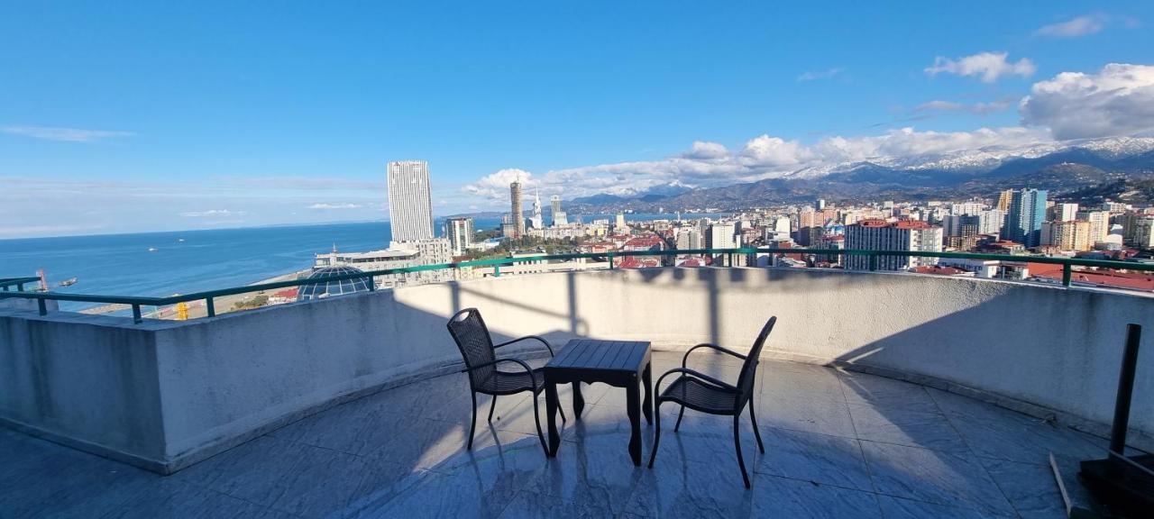 Darianna Batumi Hotel Exterior photo